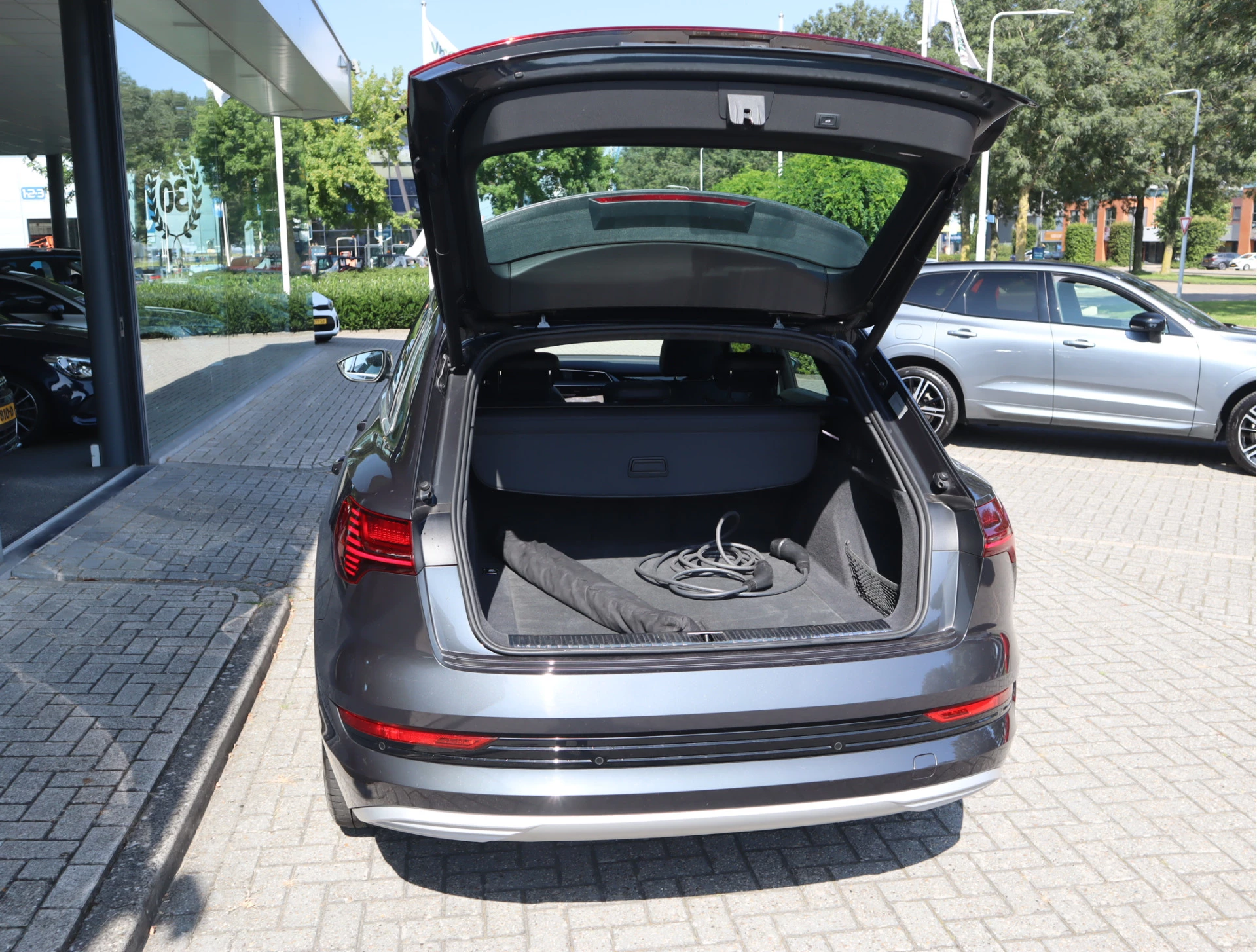 Hoofdafbeelding Audi e-tron