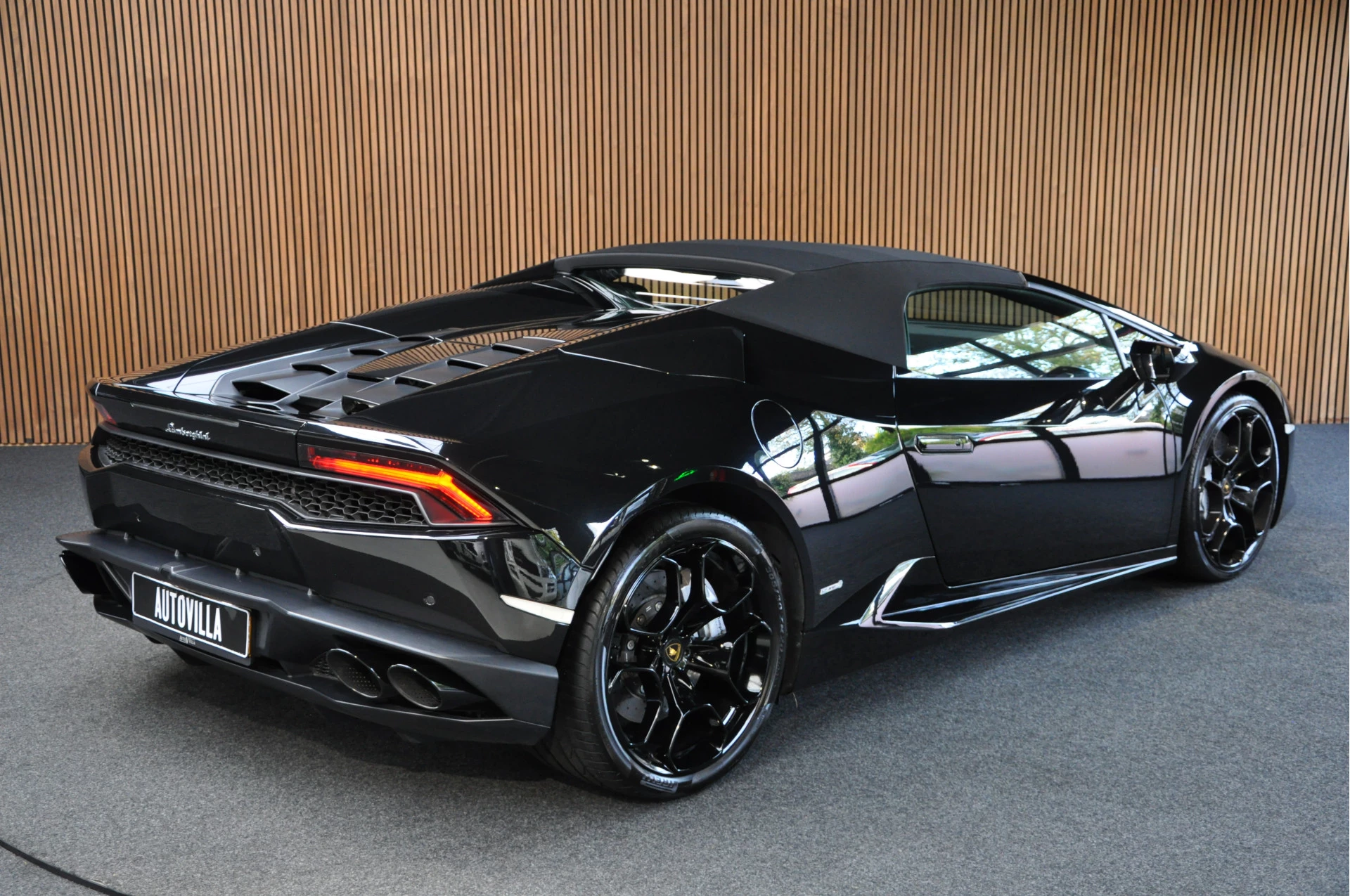 Hoofdafbeelding Lamborghini Huracán