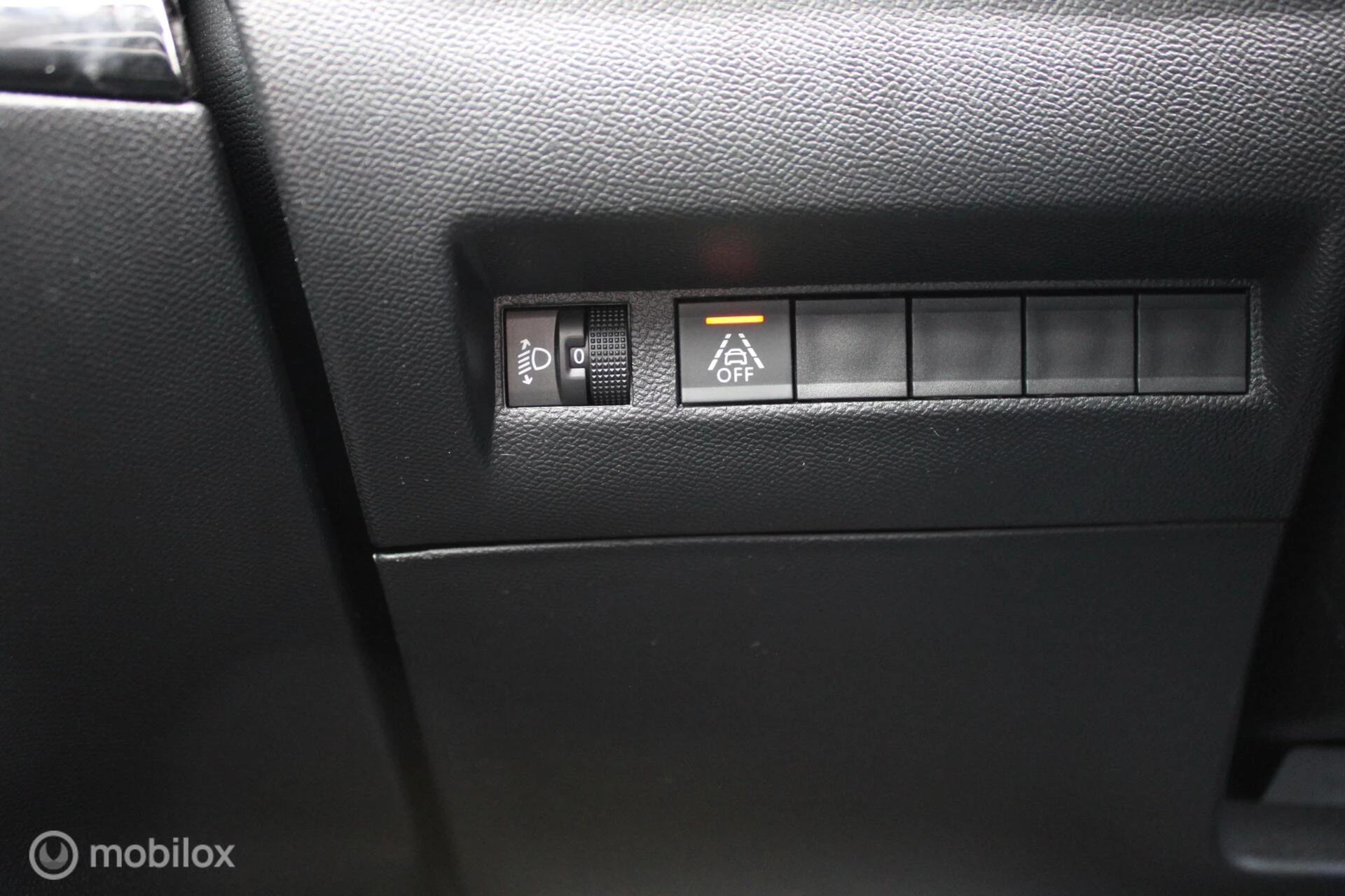 Hoofdafbeelding Peugeot e-2008