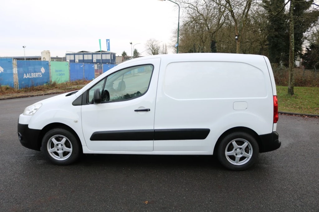 Hoofdafbeelding Peugeot Partner