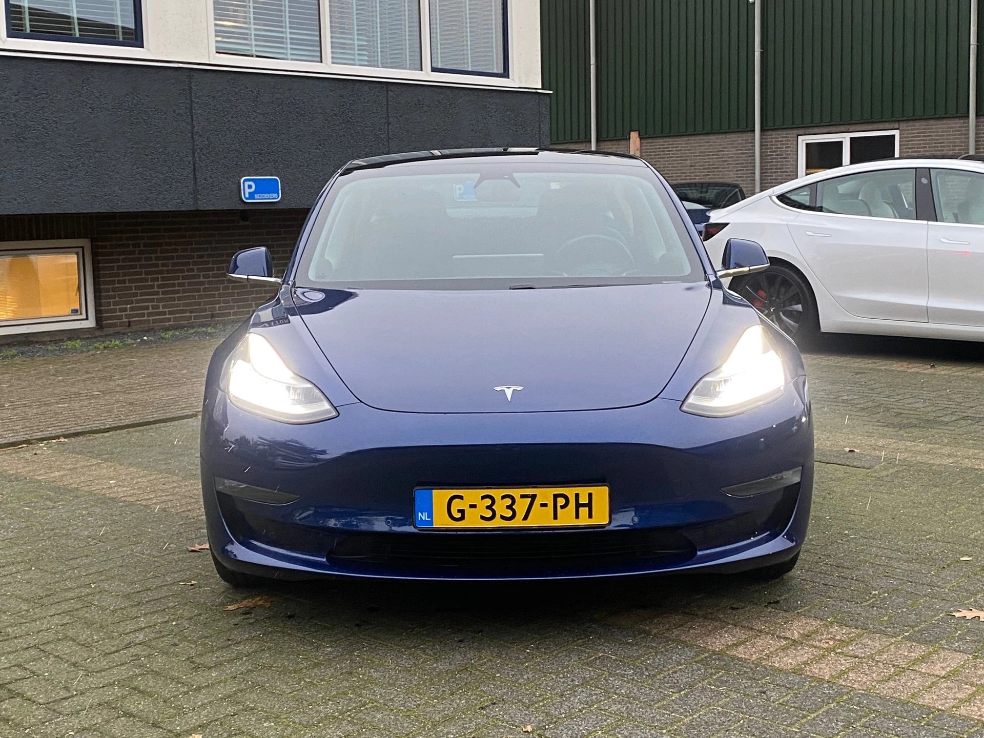 Hoofdafbeelding Tesla Model 3