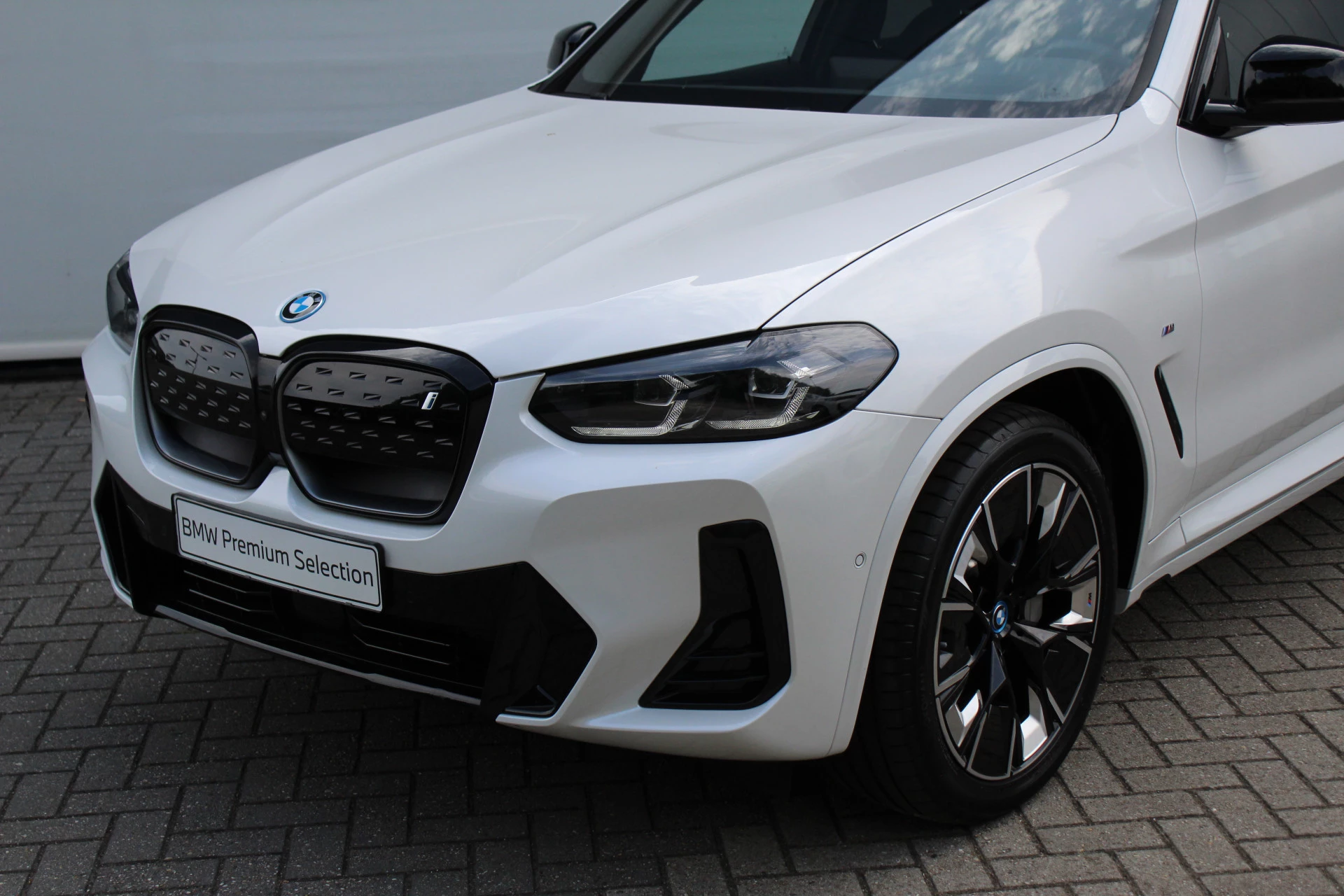 Hoofdafbeelding BMW iX3