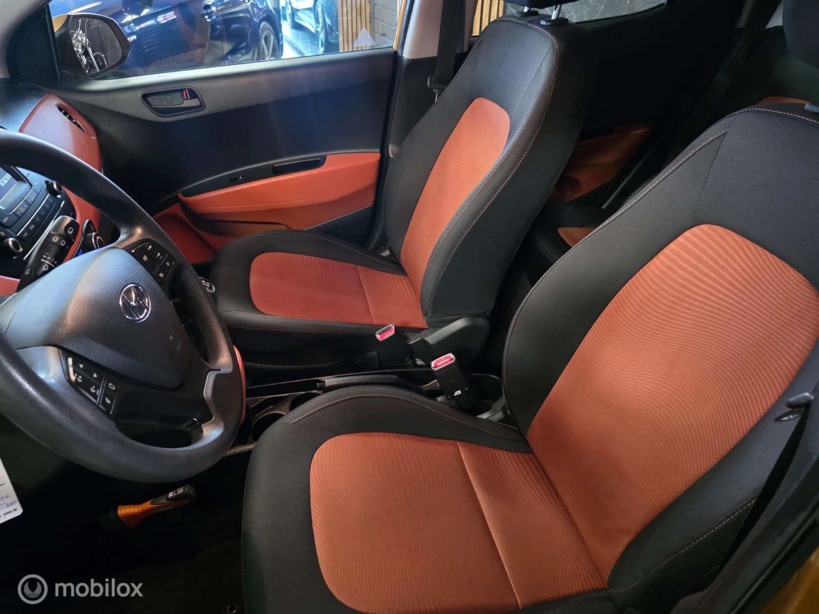 Hoofdafbeelding Hyundai i10