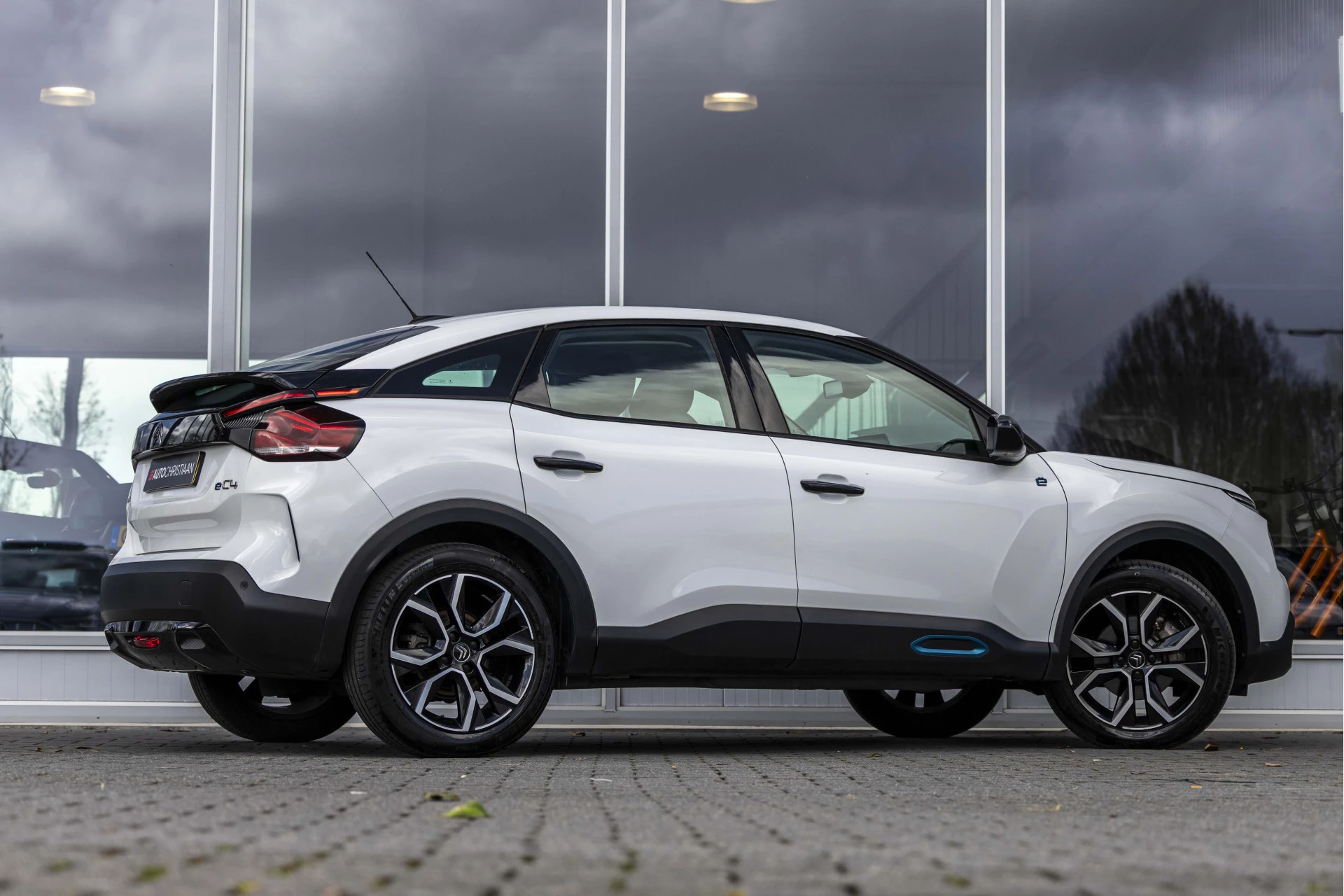 Hoofdafbeelding Citroën ë-C4