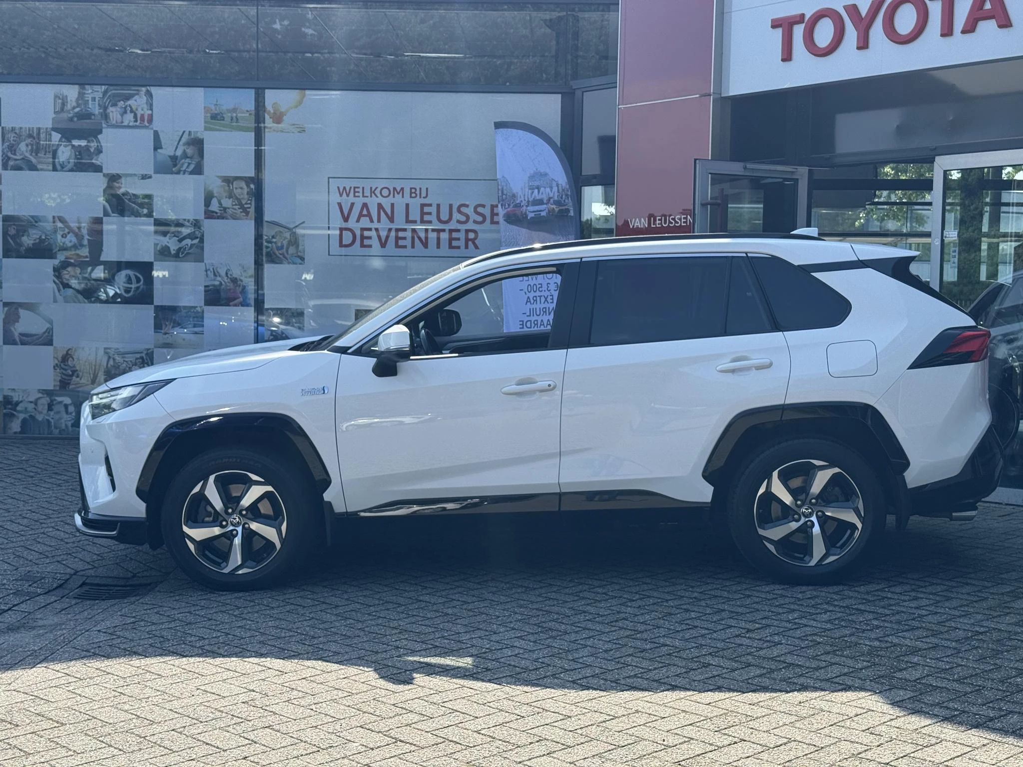 Hoofdafbeelding Toyota RAV4