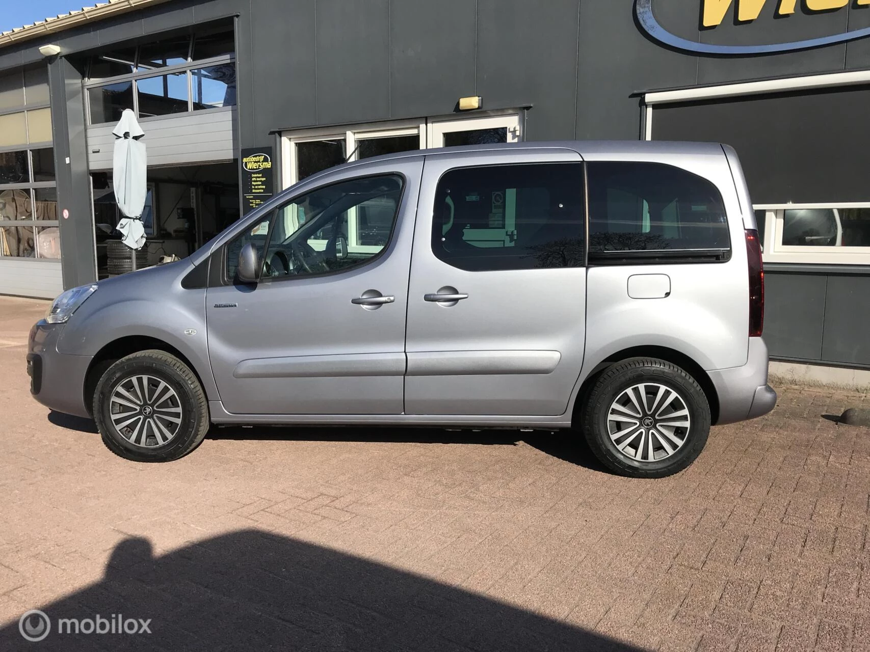Hoofdafbeelding Peugeot e-Partner
