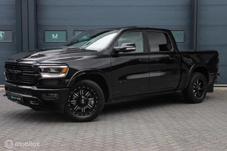 Hoofdafbeelding Dodge Ram 1500 Dodge Ram 1500 4X4 5.7 V8 4x4 Crew Cab | NAP | Leder | Pano
