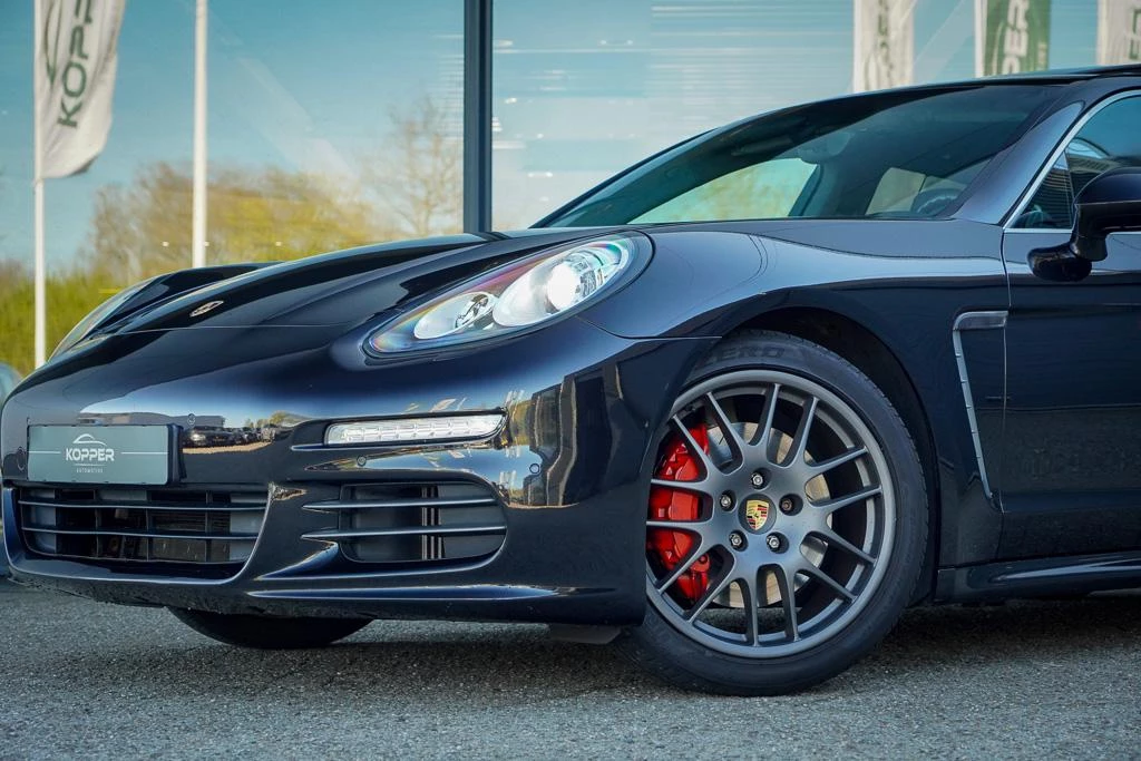 Hoofdafbeelding Porsche Panamera