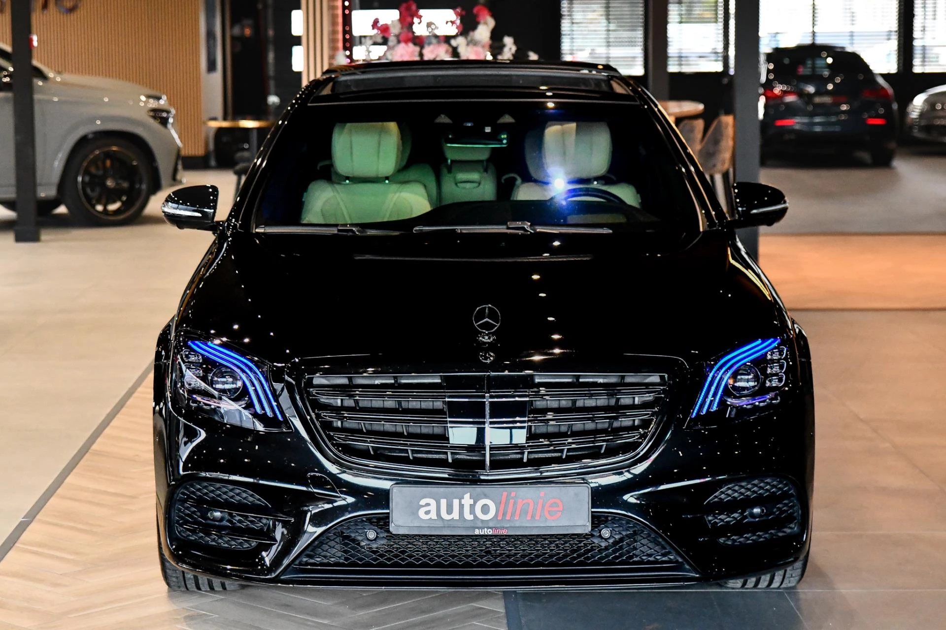 Hoofdafbeelding Mercedes-Benz S-Klasse