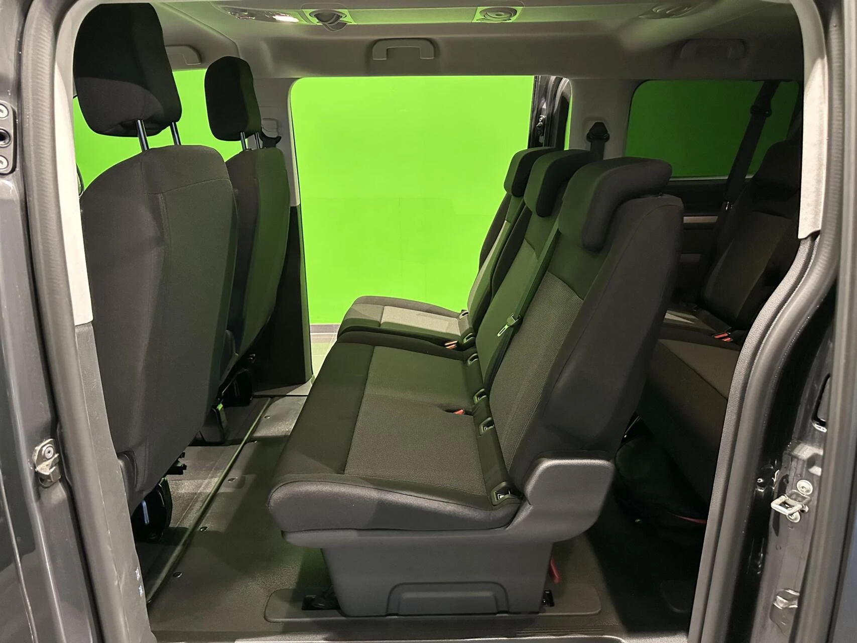 Hoofdafbeelding Peugeot e-Traveller