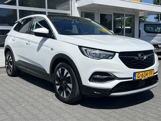 Opel Grandland X 1.2 Turbo Business Executive Panoramadak Achteruitrijcamera 18" lichtmetalen velgen 1e eigenaar 