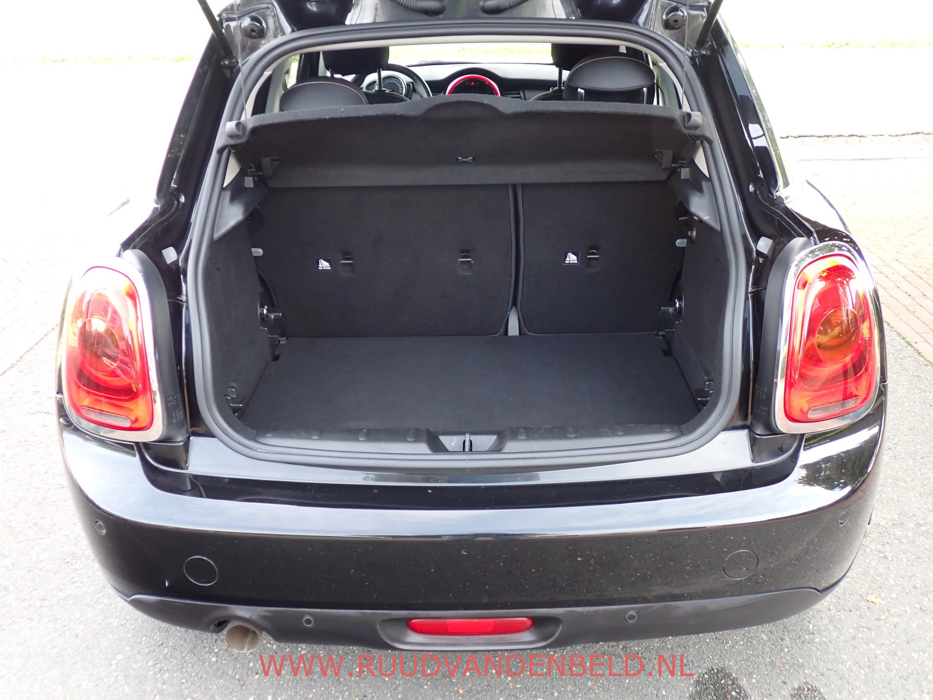 Hoofdafbeelding MINI One
