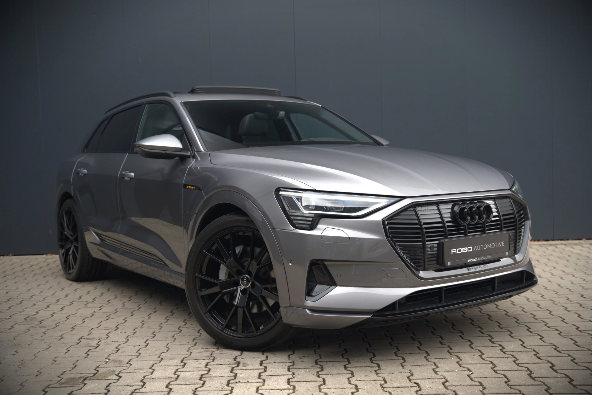 Hoofdafbeelding Audi e-tron