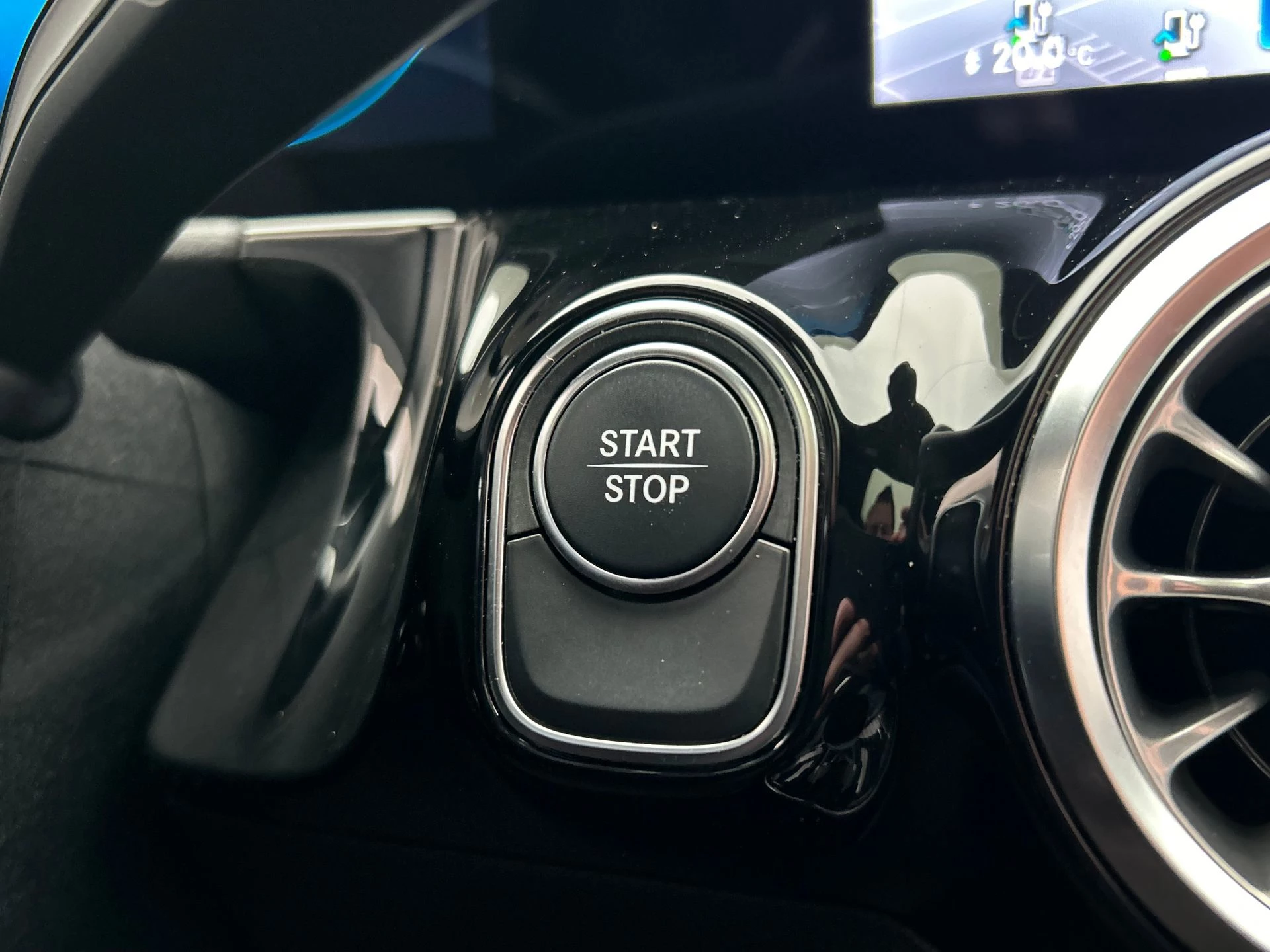 Hoofdafbeelding Mercedes-Benz EQA