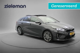 Kia ProCeed 1.4 T-GDI GT-PlusLine Automaat - Panorama, Carplay, Camera, Half Leer, Stoel/Stuur Verw. Afn. Trekhaak GERESERVEERD!!!