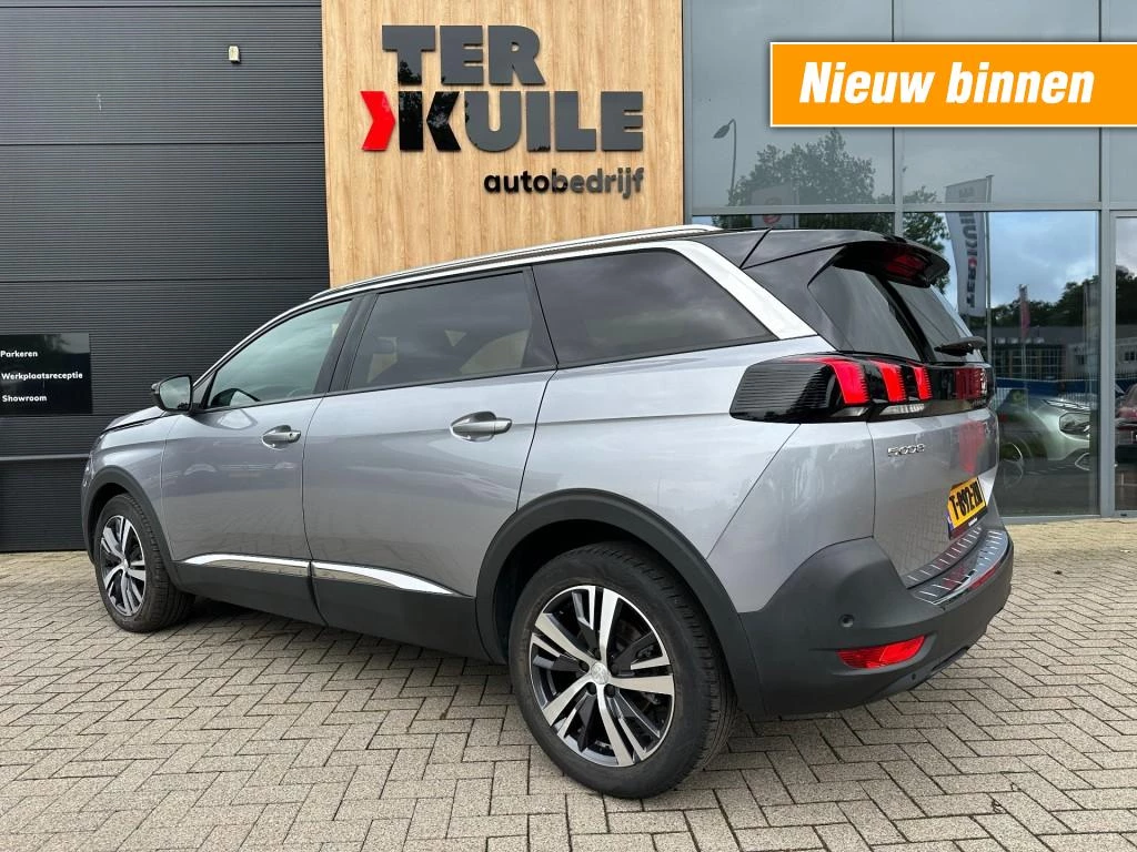 Hoofdafbeelding Peugeot 5008