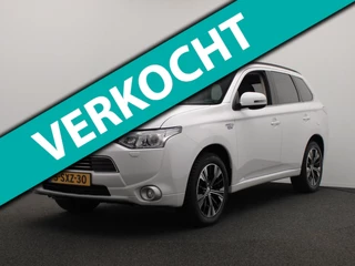 Mitsubishi Outlander 2.0 PHEV Instyle Pano/dak Trekhaak Leder Camera