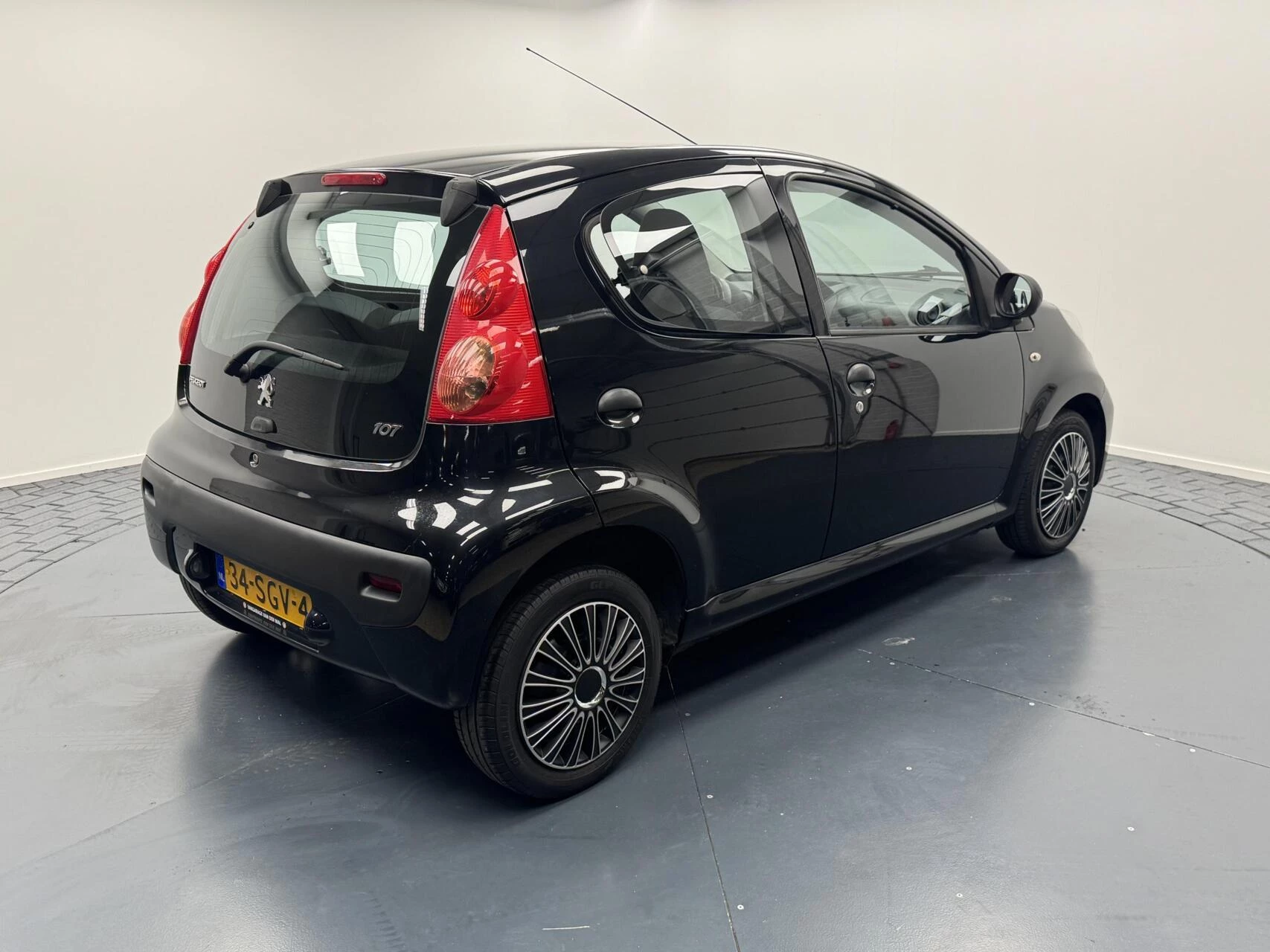 Hoofdafbeelding Peugeot 107