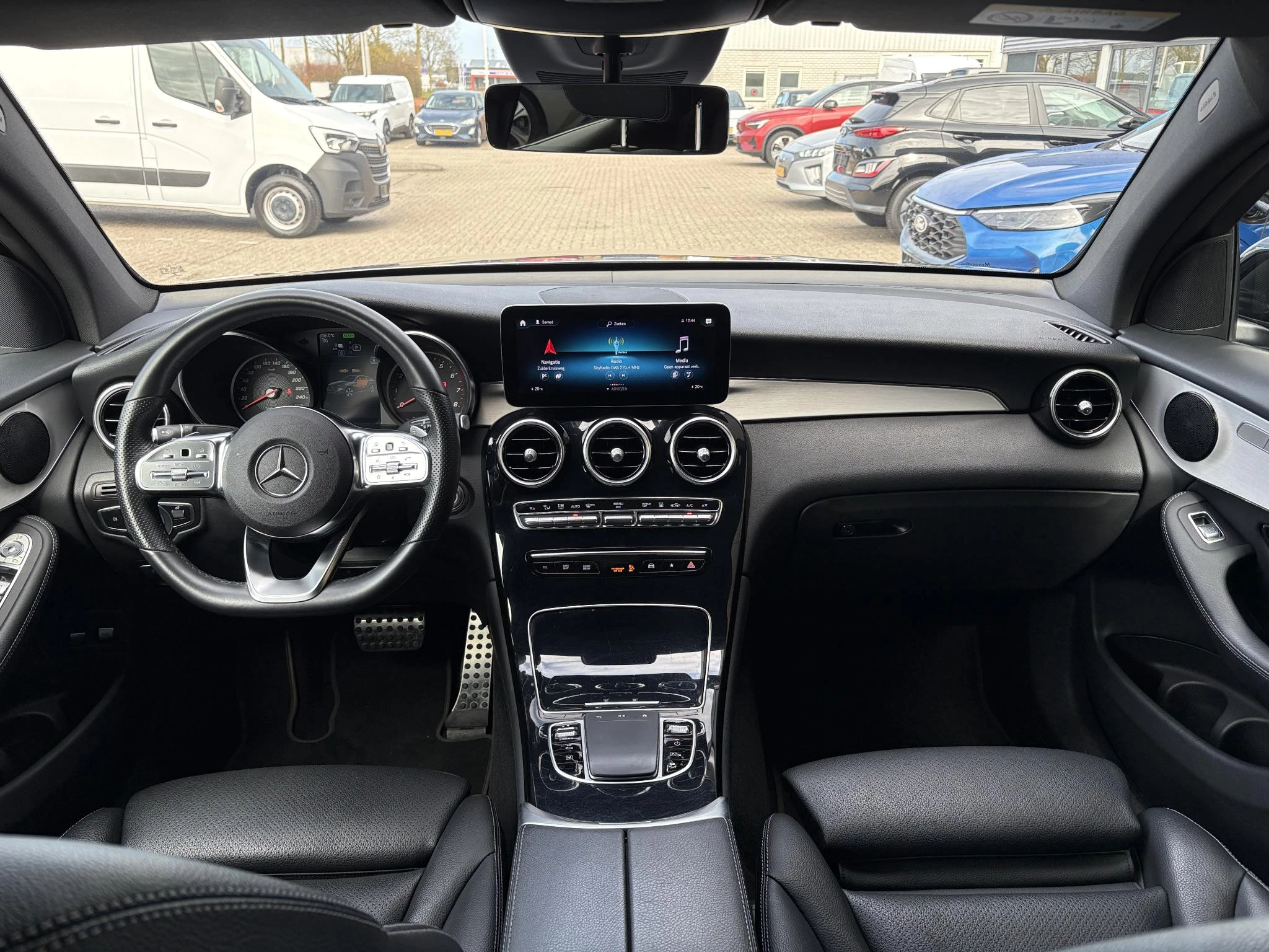 Hoofdafbeelding Mercedes-Benz GLC