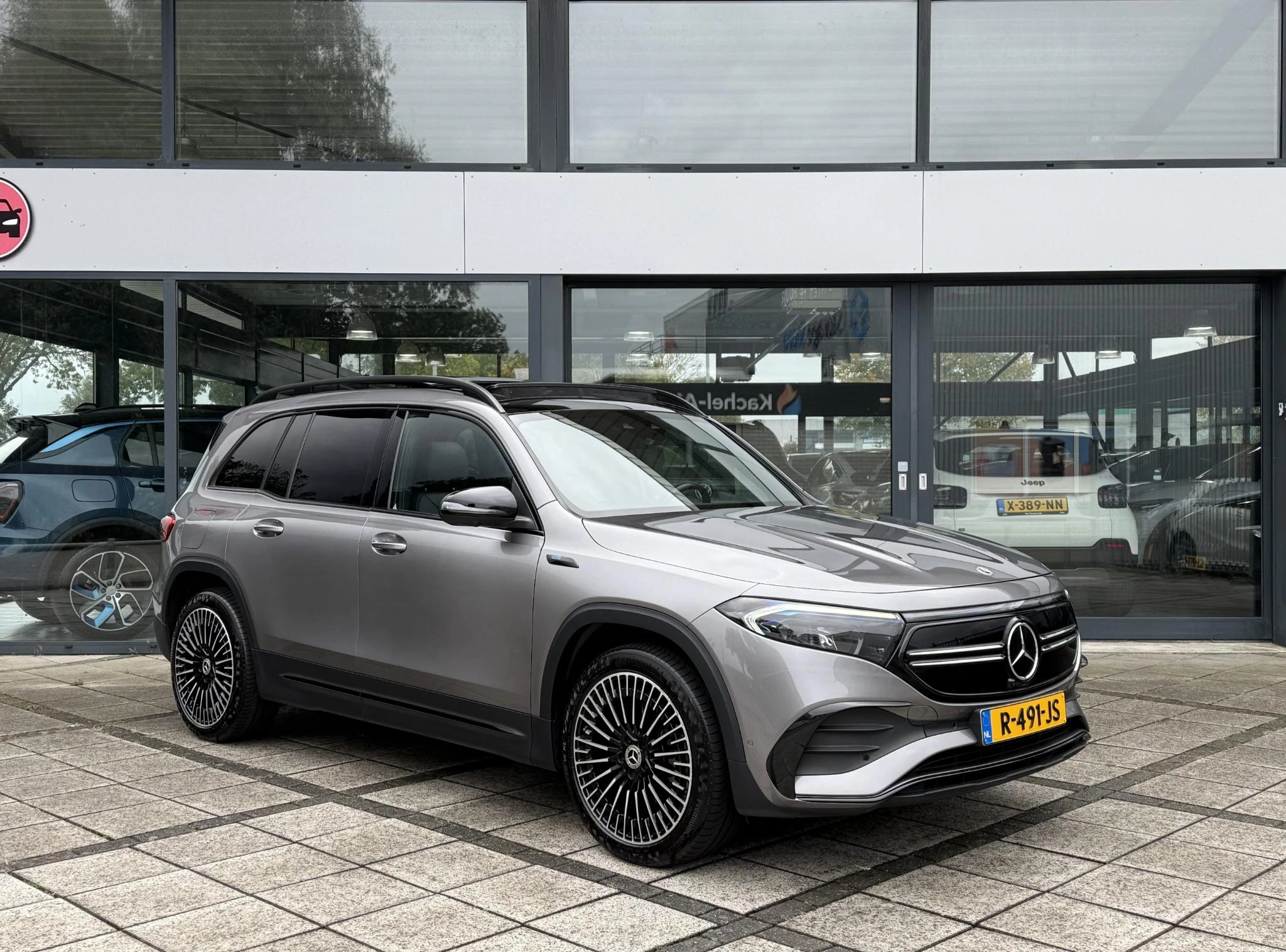 Hoofdafbeelding Mercedes-Benz EQB