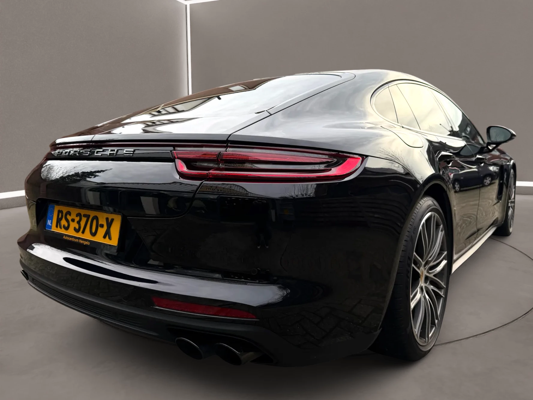 Hoofdafbeelding Porsche Panamera