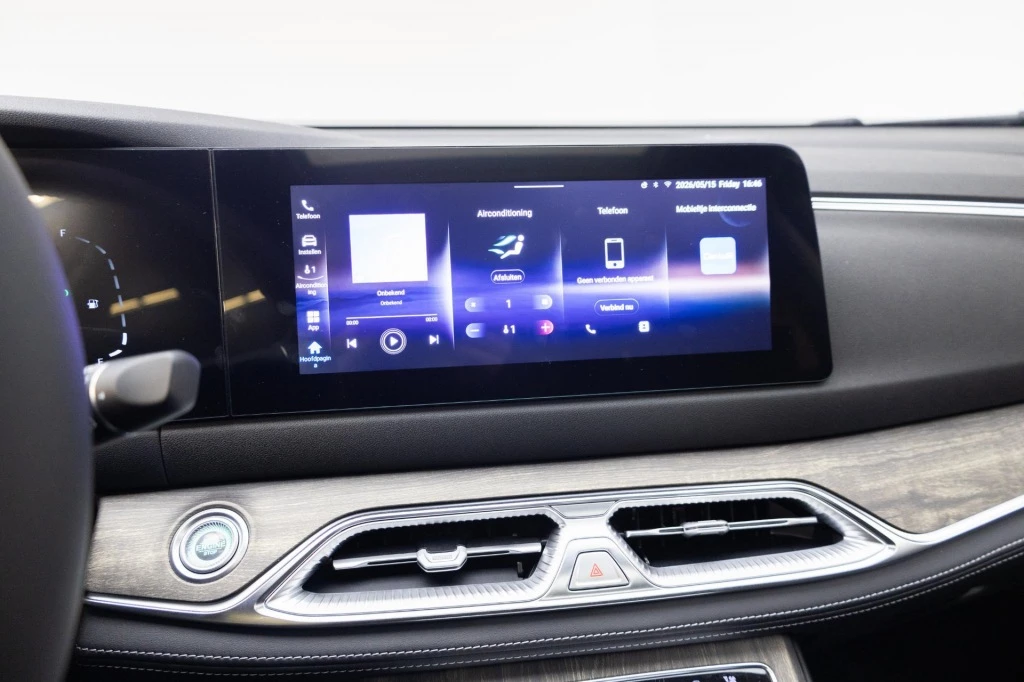 Hoofdafbeelding DFSK E5 PHEV