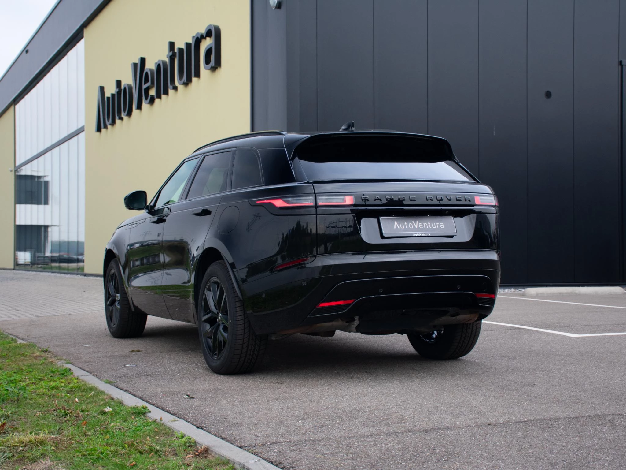 Hoofdafbeelding Land Rover Range Rover Velar