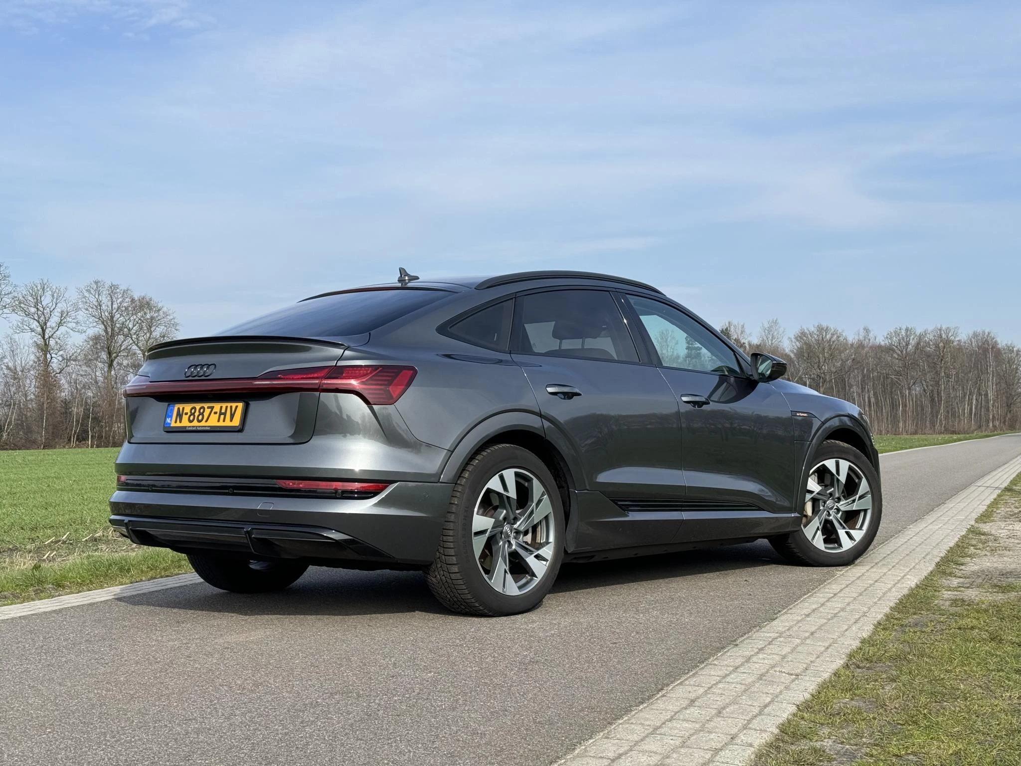 Hoofdafbeelding Audi e-tron