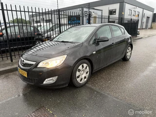 Opel Astra 1.4 Turbo Edition koppaking lek