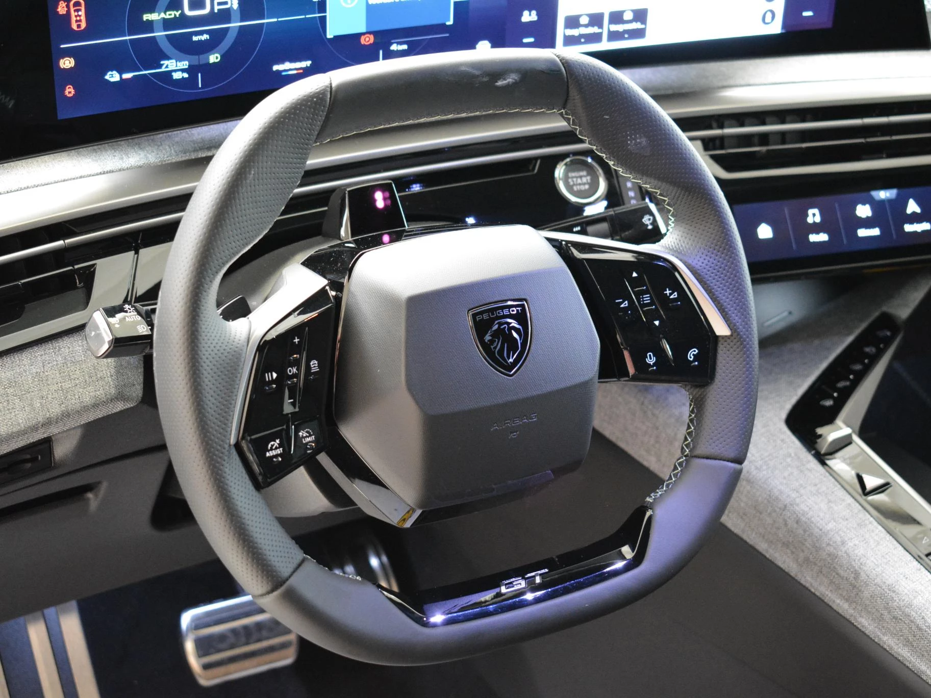 Hoofdafbeelding Peugeot e-3008