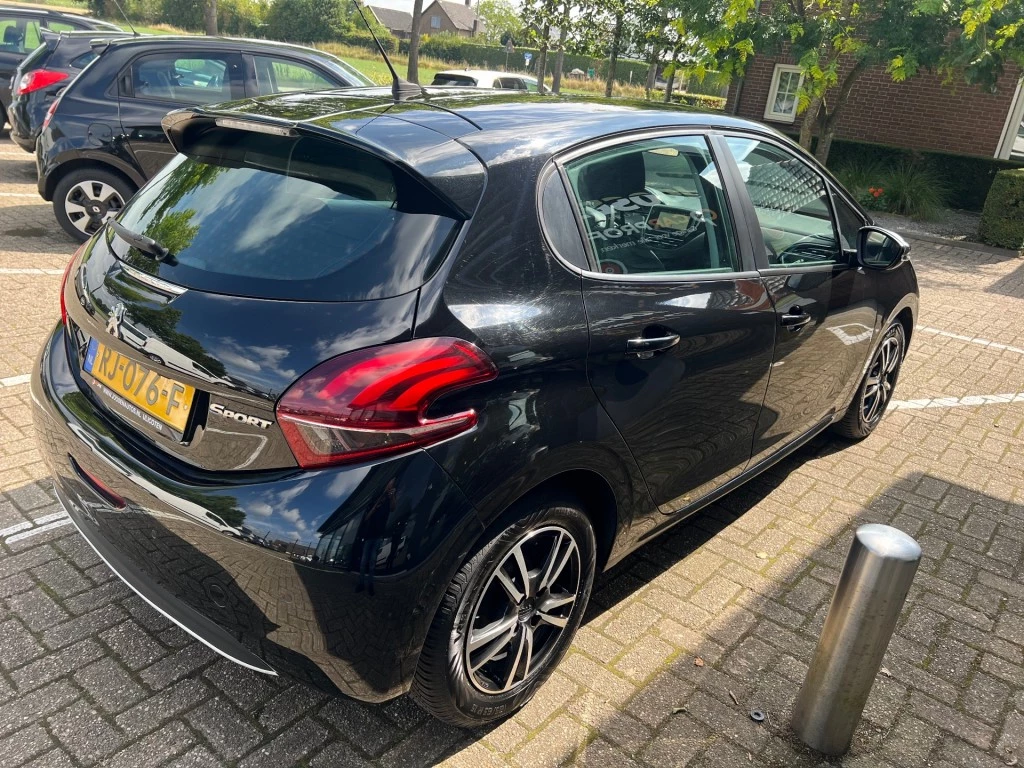 Hoofdafbeelding Peugeot 208