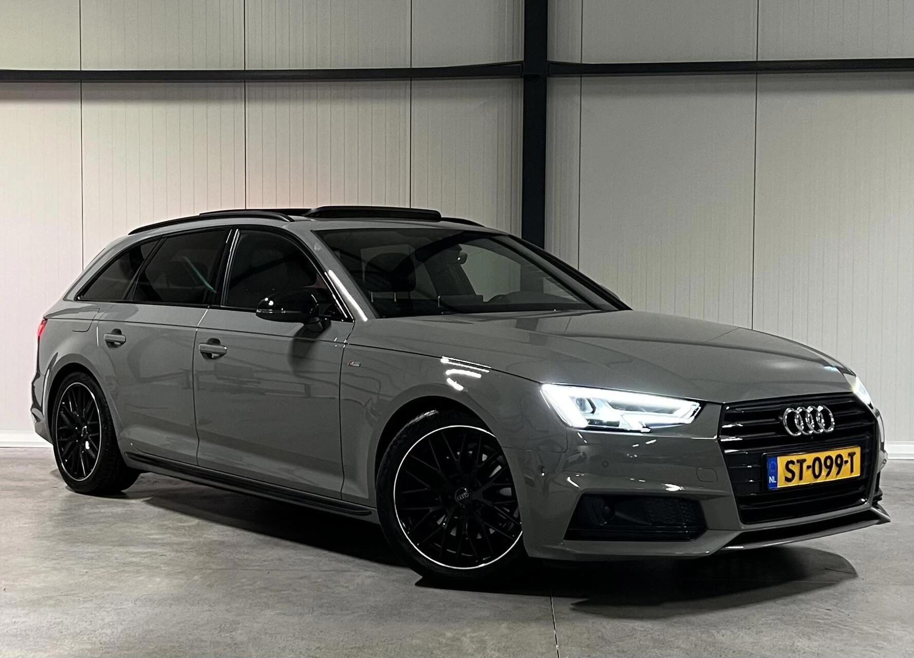 Hoofdafbeelding Audi A4