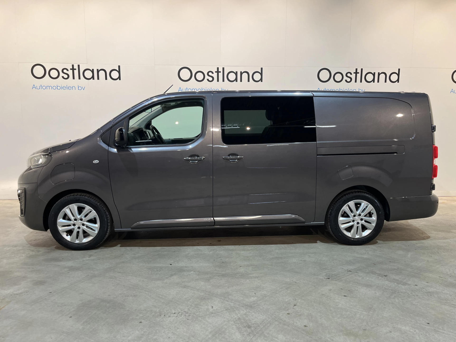 Hoofdafbeelding Peugeot e-Expert