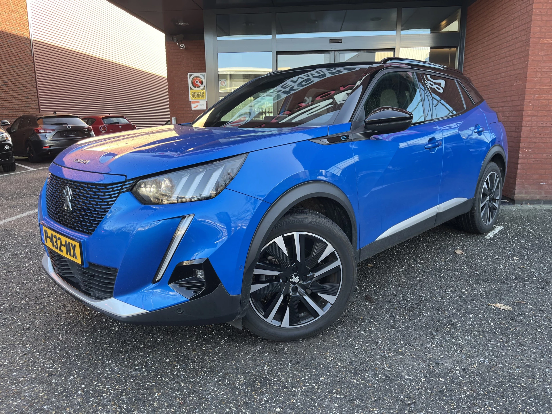Hoofdafbeelding Peugeot e-2008