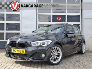 BMW 1 Serie 118i Corporate Lease High Executive | Navigatie | LM Velgen 17" | Elektrisch Glazen Panoramadak | Voorstoelen Verwarmd | M-Sportpakket | Cruise Control | Airco |