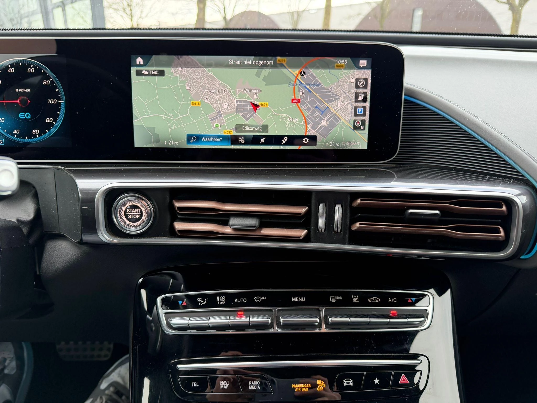 Hoofdafbeelding Mercedes-Benz EQC