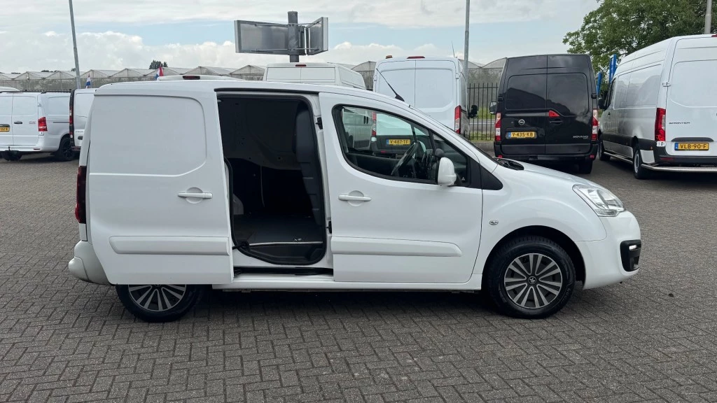 Hoofdafbeelding Peugeot Partner