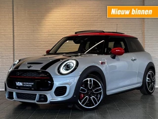 MINI Cooper John Works 2.0 JCW 231pk Pano Camera ACC Keyless HUD Harman Kardon 18 inch