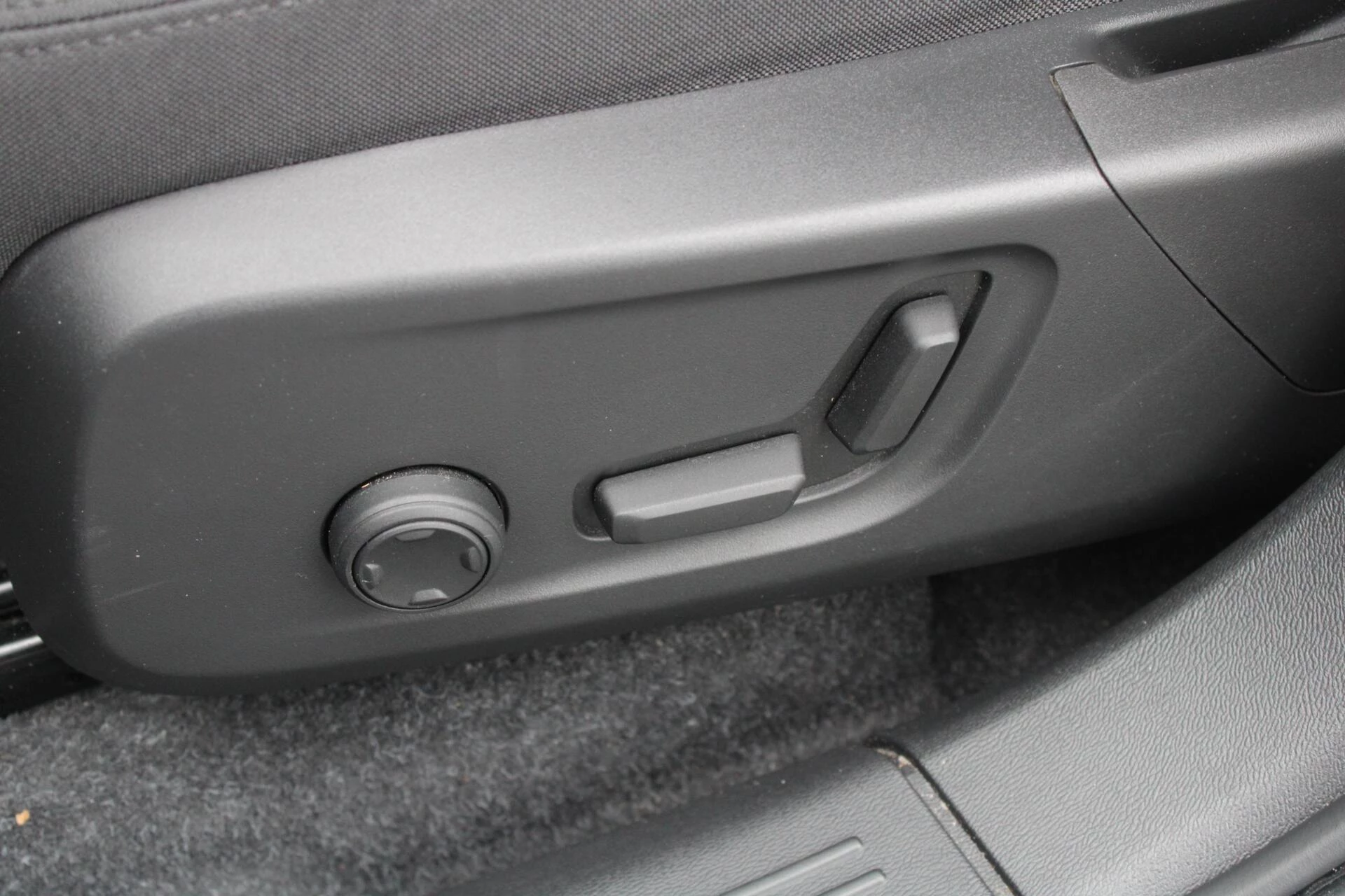 Hoofdafbeelding Volvo C40