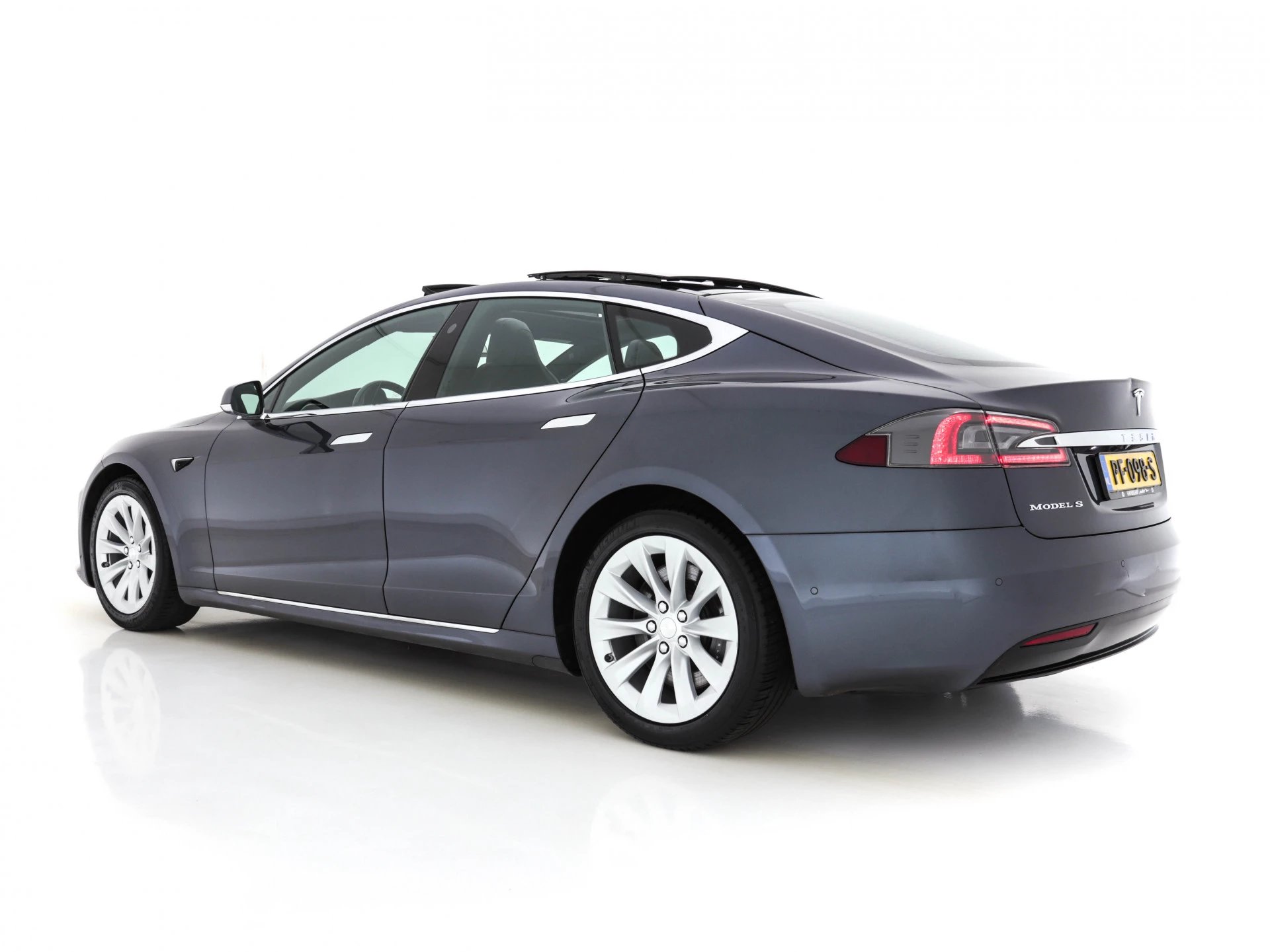 Hoofdafbeelding Tesla Model S