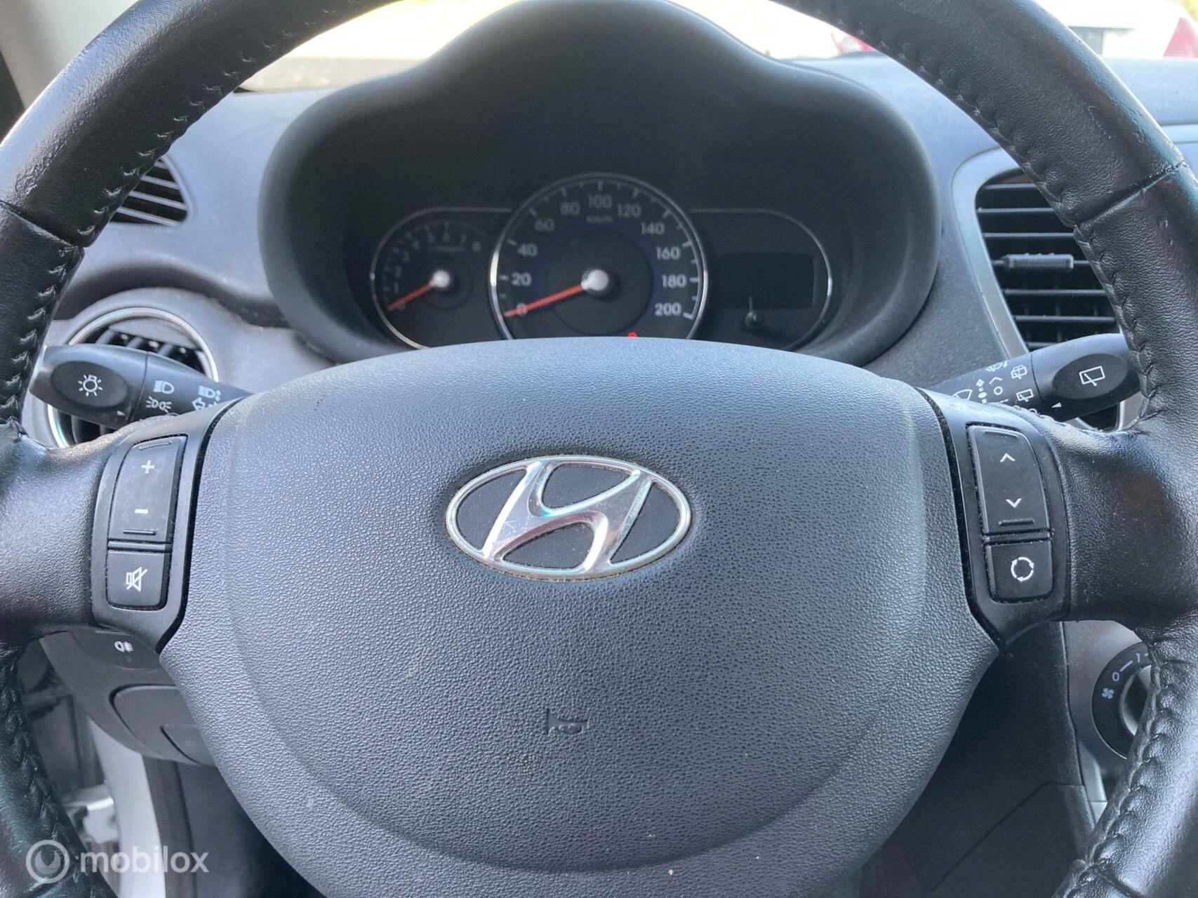 Hoofdafbeelding Hyundai i10