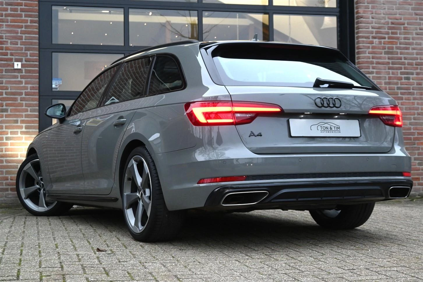 Hoofdafbeelding Audi A4