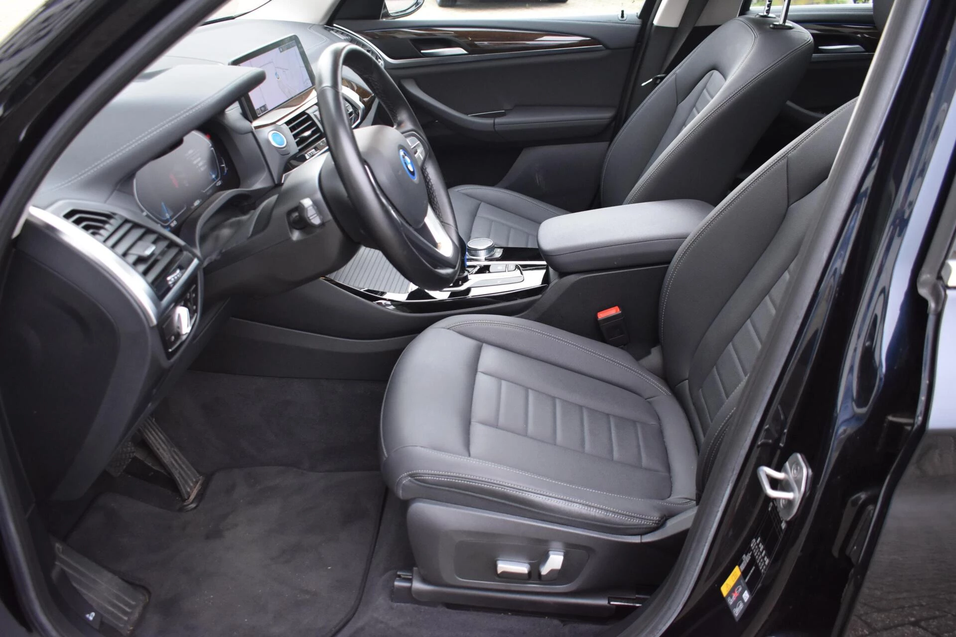 Hoofdafbeelding BMW iX3