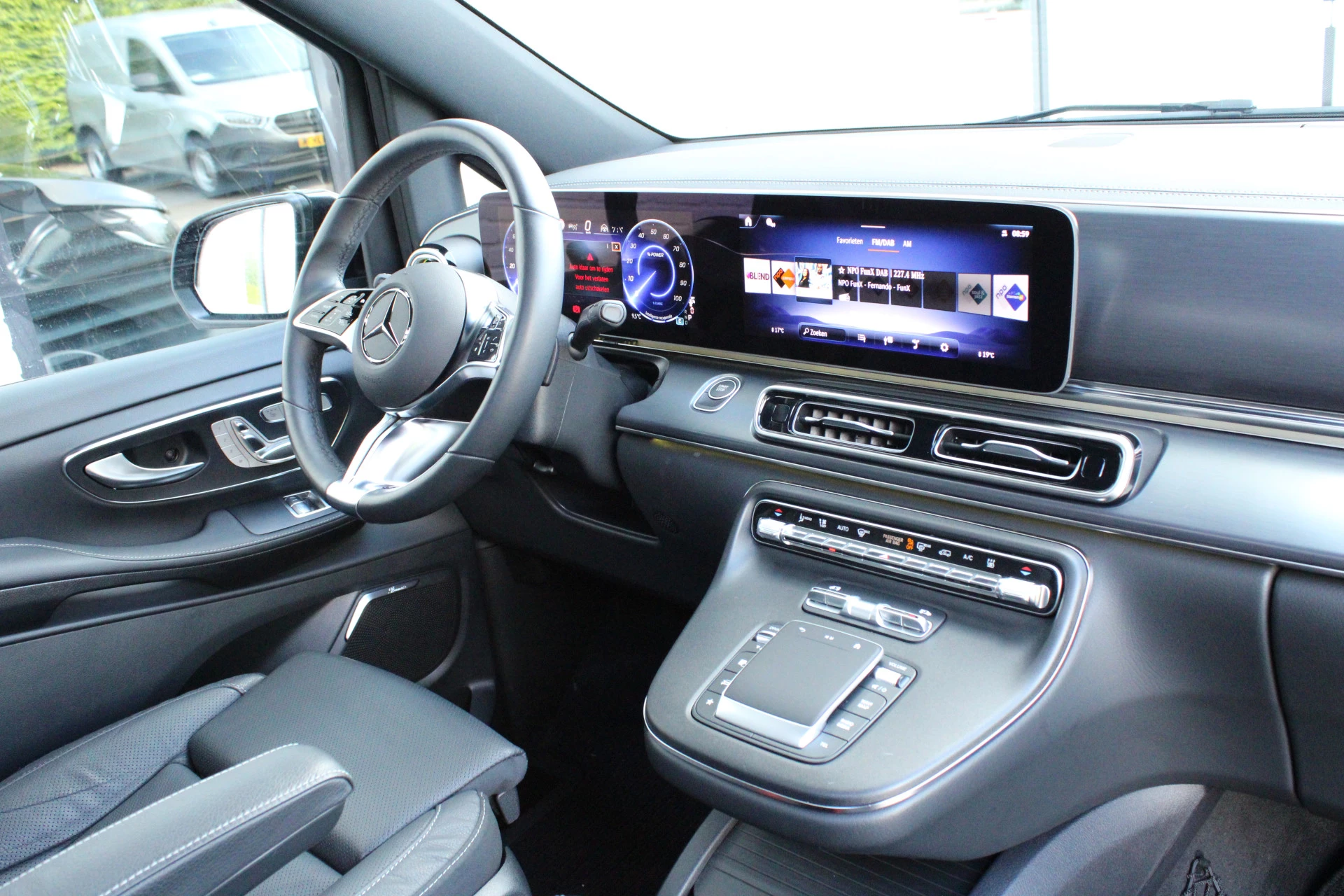 Hoofdafbeelding Mercedes-Benz EQV