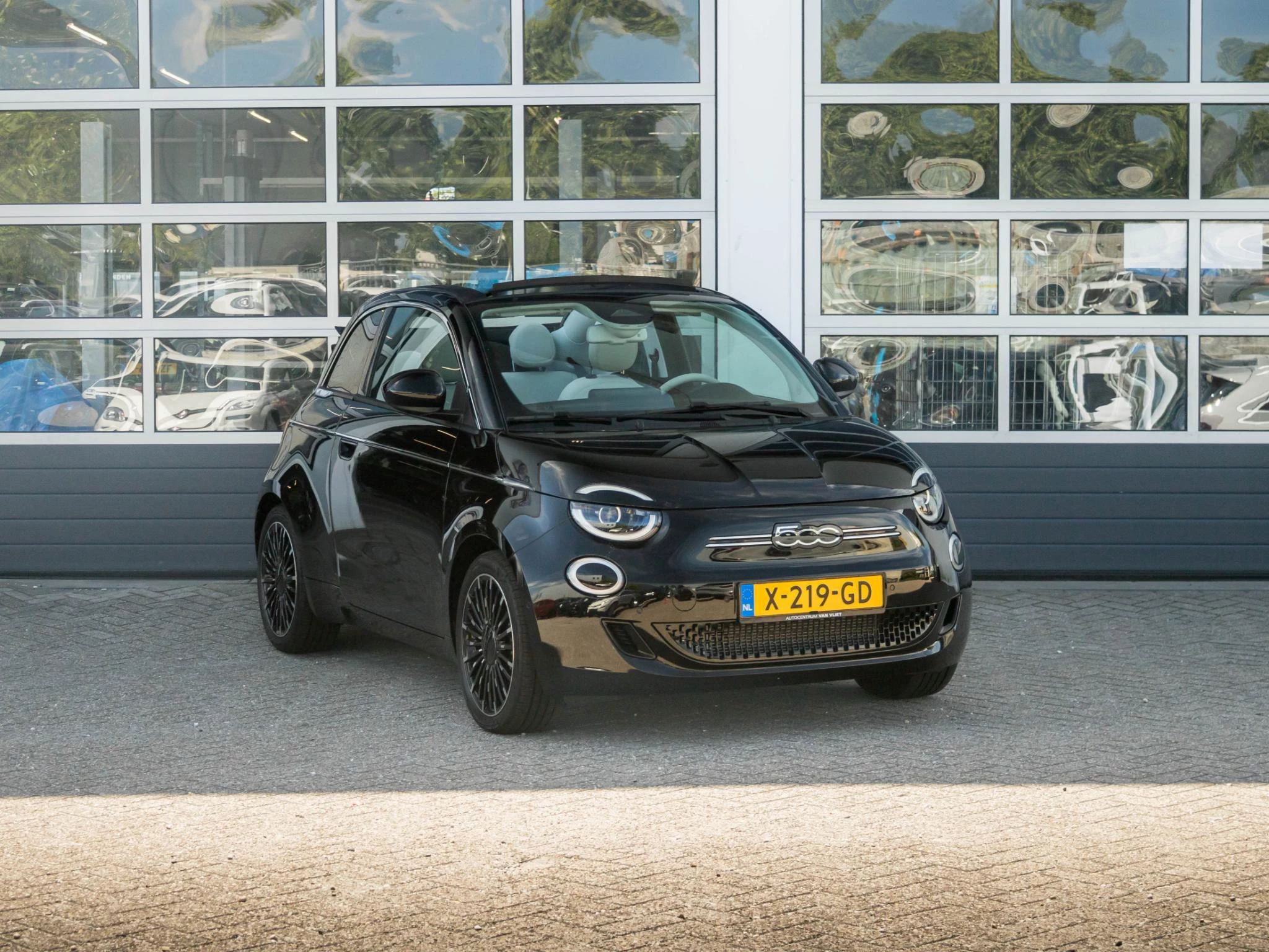 Hoofdafbeelding Fiat 500e