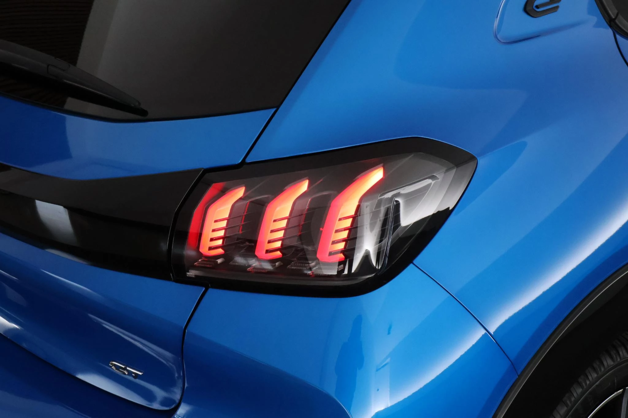 Hoofdafbeelding Peugeot e-208