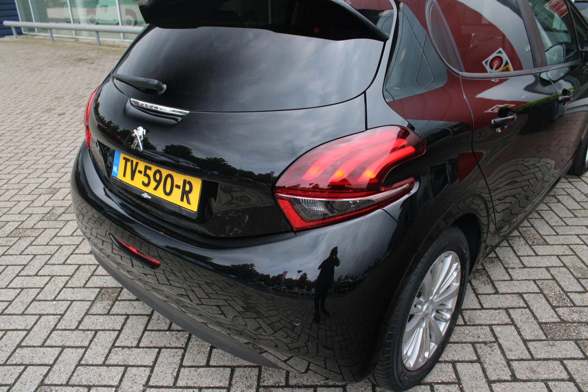 Hoofdafbeelding Peugeot 208