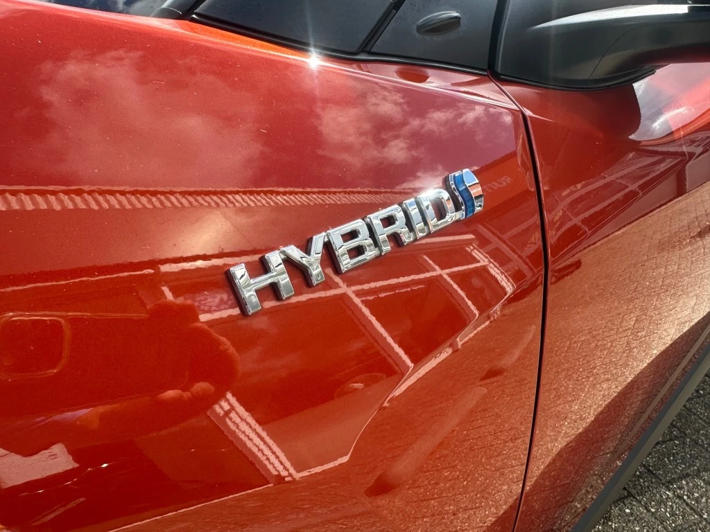 Hoofdafbeelding Toyota C-HR