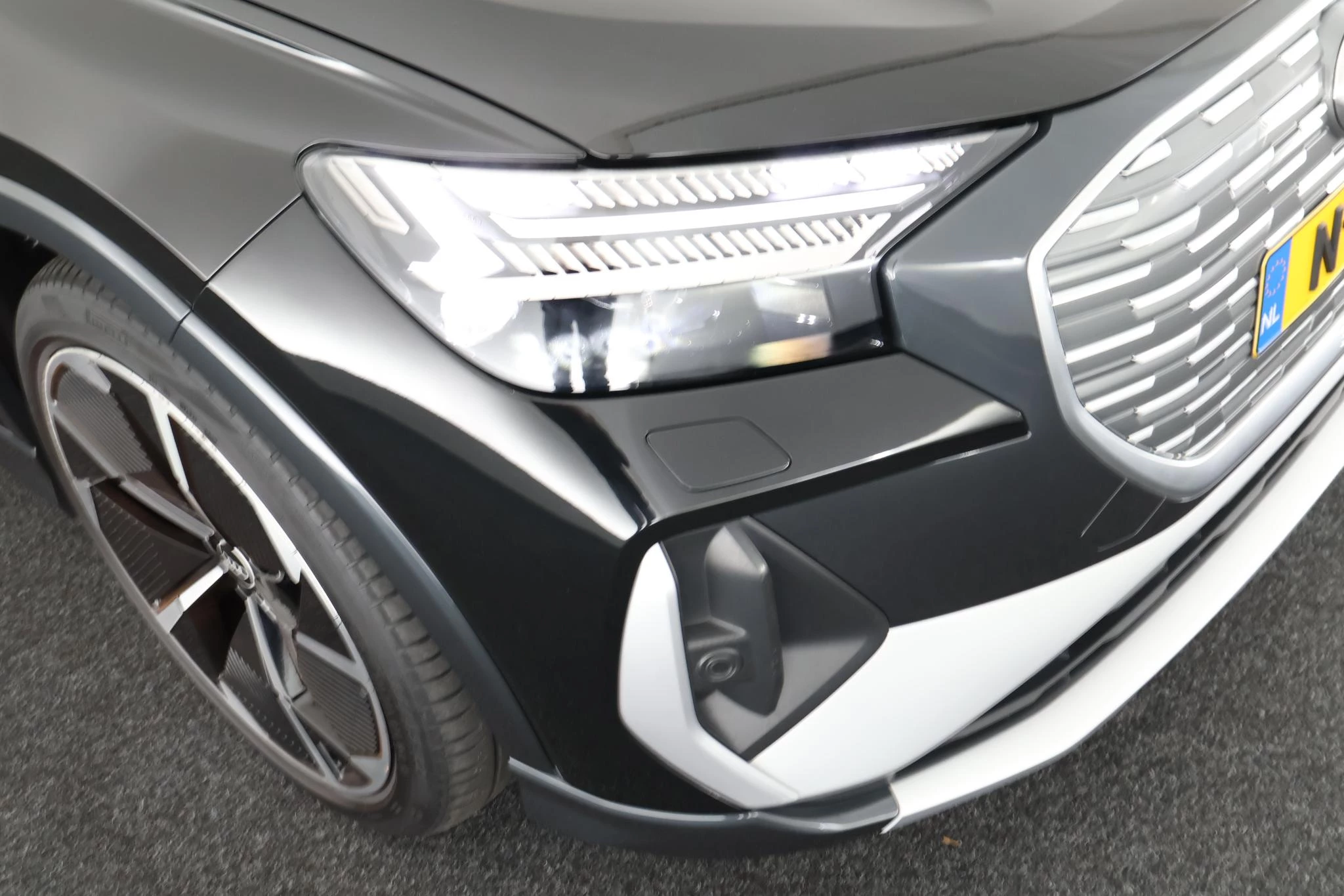 Hoofdafbeelding Audi Q4 e-tron