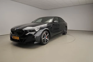 BMW i5 eDrive40 | M-Sportpakket | LED | HUD | Active cruise | Comfortzetels | DAB | Harman-kardon sound | Alu 20 inch